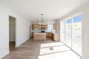 2733 N Blue Dawn Ln, Saratoga Springs, UT 84045 - Photo 3