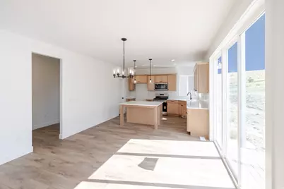 2733 N Blue Dawn Ln #2241, Saratoga Springs, UT 84045 - Photo 9