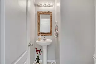 1066 N Bellingham Ct W, North Salt Lake, UT 84054 - Photo 15