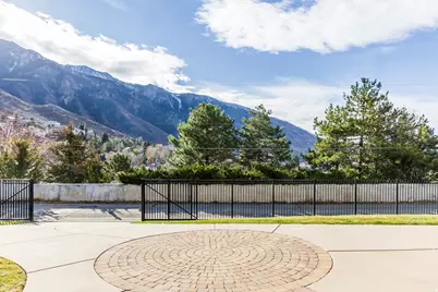 3149 E 10000 S, Sandy, UT 84092 - Photo 27