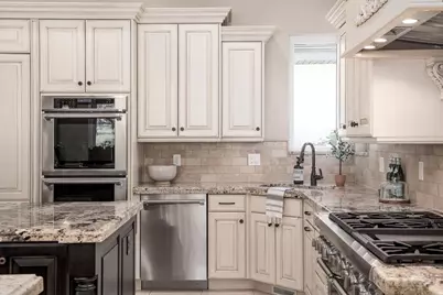 3149 E 10000 S, Sandy, UT 84092 - Photo 13