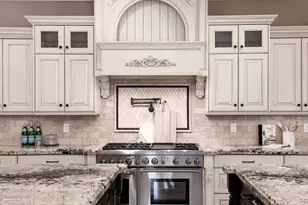 3149 E 10000 S, Sandy, UT 84092 - Photo 9