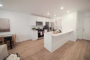 1737 S Devils Garden Ln, Washington, UT 84780 - Photo 9