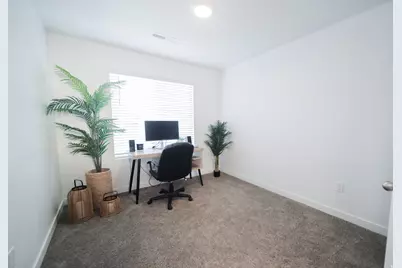 1737 S Devils Garden Ln, Washington, UT 84780 - Photo 19