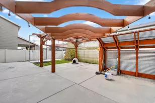 925 Elizabeth Dr, North Salt Lake, UT 84054 - Photo 33