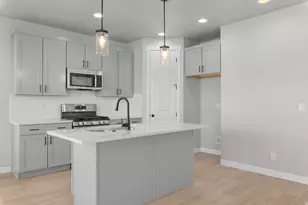 5042 W Green Ash Ln, Highland, UT 84003 - Photo 9