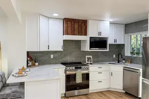 4509 S Holladay Circle, Holladay, UT 84117 - Photo 13