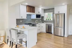 4509 S Holladay Circle, Holladay, UT 84117 - Photo 5