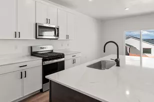 573 S Foundation Trl, Cedar City, UT 84720 - Photo 5