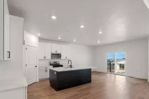 573 S Foundation Trl, Cedar City, UT 84720 - Photo 3