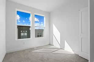 1485 W Burke Ln, Farmington, UT 84025 - Photo 17