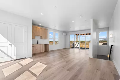 1493 W Burke Ln #101, Farmington, UT 84025 - Photo 15