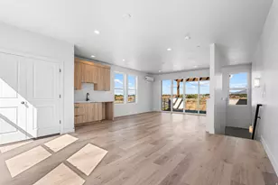 1493 W Burke Ln, Farmington, UT 84025 - Photo 15