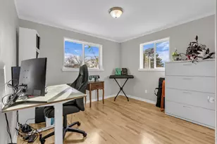 7775 S Steffensen Dr, Cottonwood Heights, UT 84121 - Photo 13