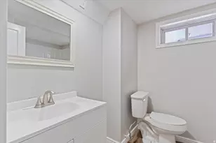 325 E Chimes View Dr N, Ogden, UT 84405 - Photo 17