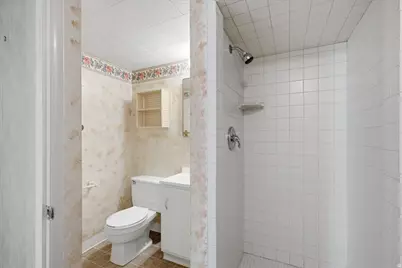 1583 Meadowmoor Rd, Holladay, UT 84117 - Photo 21