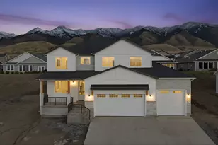 128 N 900 E, Hyde Park, UT 84318 - Photo 1