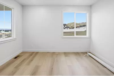 128 N 900 E, Hyde Park, UT 84318 - Photo 3