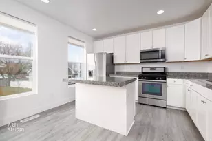 1821 W Torlundy Dr S, Riverton, UT 84065 - Photo 7