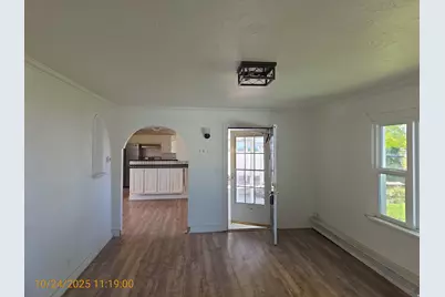 268 N 300 E, Clearfield, UT 84015 - Photo 3