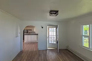 268 N 300 E, Clearfield, UT 84015 - Photo 3