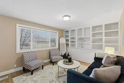 1096 N 300 W, Layton, UT 84041 - Photo 5