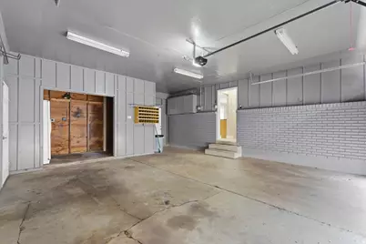 1096 N 300 W, Layton, UT 84041 - Photo 31