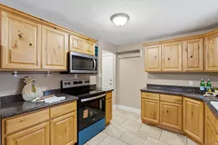 1096 N 300 W, Layton, UT 84041 - Photo 11