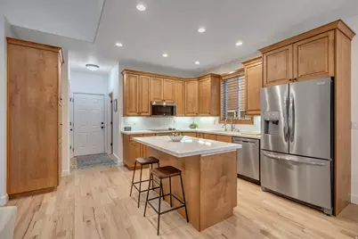 3261 E Lantern Hill Ct, Cottonwood Heights, UT 84093 - Photo 13