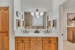 3261 E Lantern Hill Ct, Cottonwood Heights, UT 84093 - Photo 25