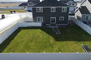 1373 E Bell Buoy Way, Eagle Mountain, UT 84005 - Photo 21