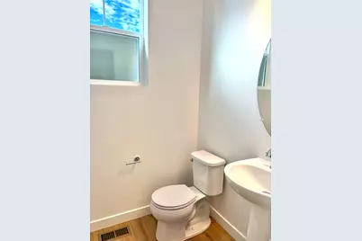 1658 N 1600 W, Layton, UT 84041 - Photo 7