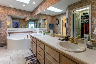 3240 E Granite Point Cir, Sandy, UT 84092 - Photo 27