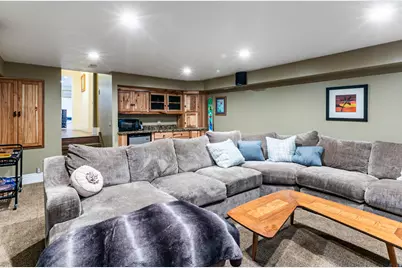 3240 E Granite Point Cir, Sandy, UT 84092 - Photo 33