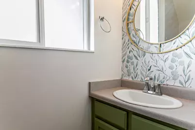 75 N Peregrine Ln #8, Bountiful, UT 84010 - Photo 17