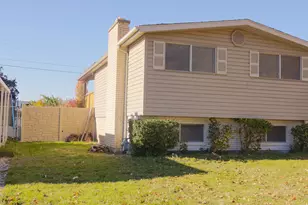 184 Woodland Dr, Orem, UT 84097 - Photo 3