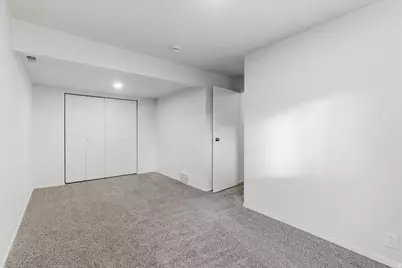 2573 Jordan Meadows Ln, West Jordan, UT 84084 - Photo 23