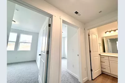 718 W Blue Magic Ln S #201, Midvale, UT 84047 - Photo 5