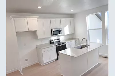 889 S Mathilda Dr #251, Saratoga Springs, UT 84045 - Photo 3