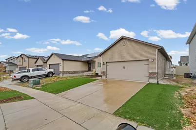 1653 E Downwater St N, Eagle Mountain, UT 84005 - Photo 5