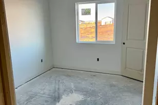 985 E Winchester Dr, Enoch, UT 84721 - Photo 17