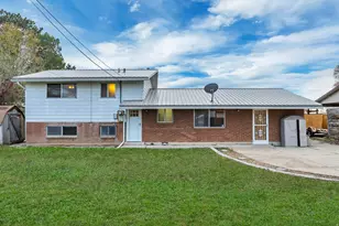 1574 W 1920 N, Layton, UT 84041 - Photo 23