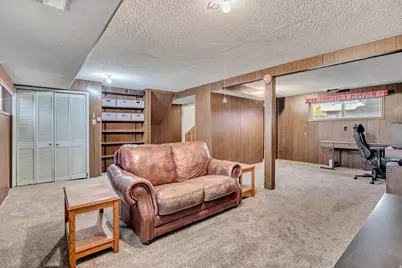 1574 W 1920 N, Layton, UT 84041 - Photo 19