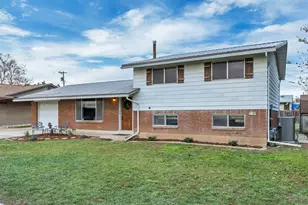 1574 W 1920 N, Layton, UT 84041 - Photo 3