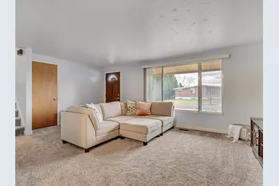 1574 W 1920 N, Layton, UT 84041 - Photo 5