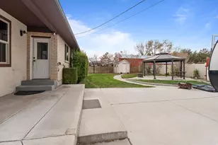 10320 S 2700 W, South Jordan, UT 84095 - Photo 17