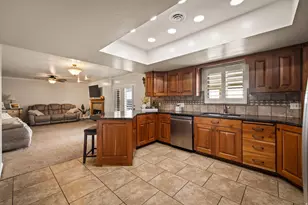 2885 W 700 S, Syracuse, UT 84075 - Photo 5