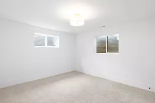 7565 S 3500 E, Cottonwood Heights, UT 84121 - Photo 41