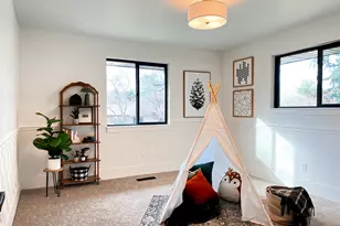 7565 S 3500 E, Cottonwood Heights, UT 84121 - Photo 27