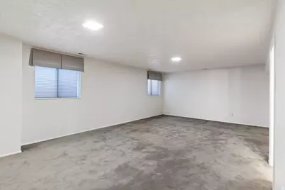 1046 E 5675 S, South Ogden, UT 84405 - Photo 25